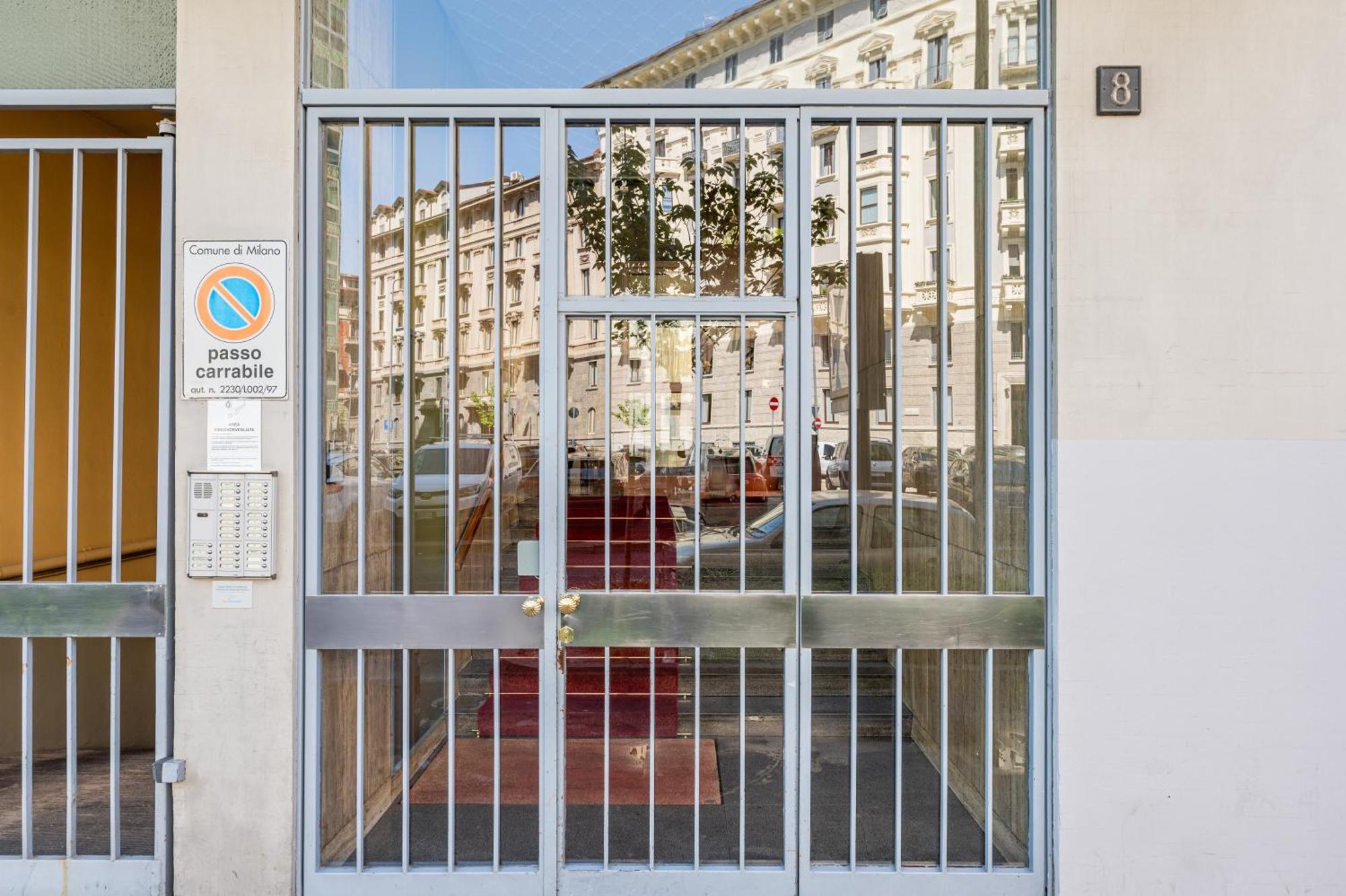 Binario Verticale Milánó Kültér fotó